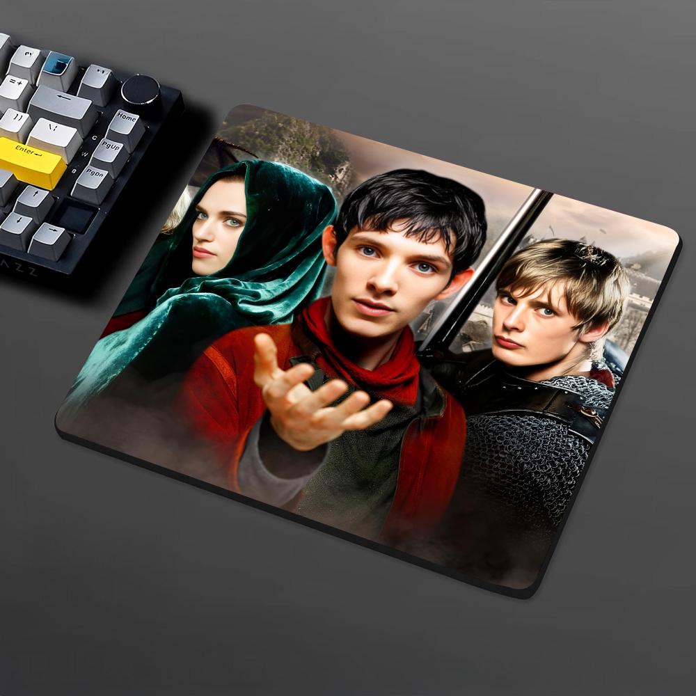 Uk Merlin Tv Mouse Pad Small O - Gaming Accessories Uk 评论和价格