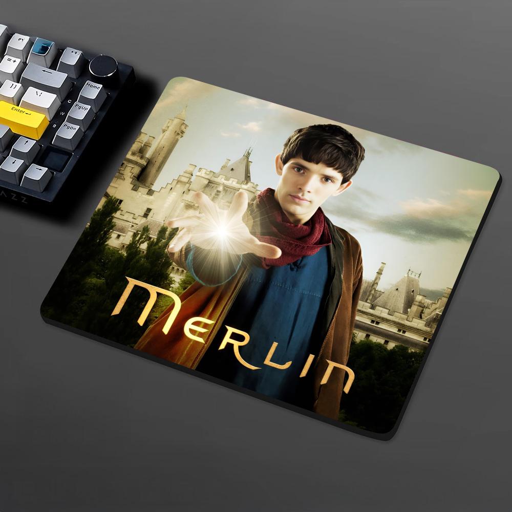 Uk Merlin Tv Mouse Pad Small O - Gaming Accessories Uk 评论和价格