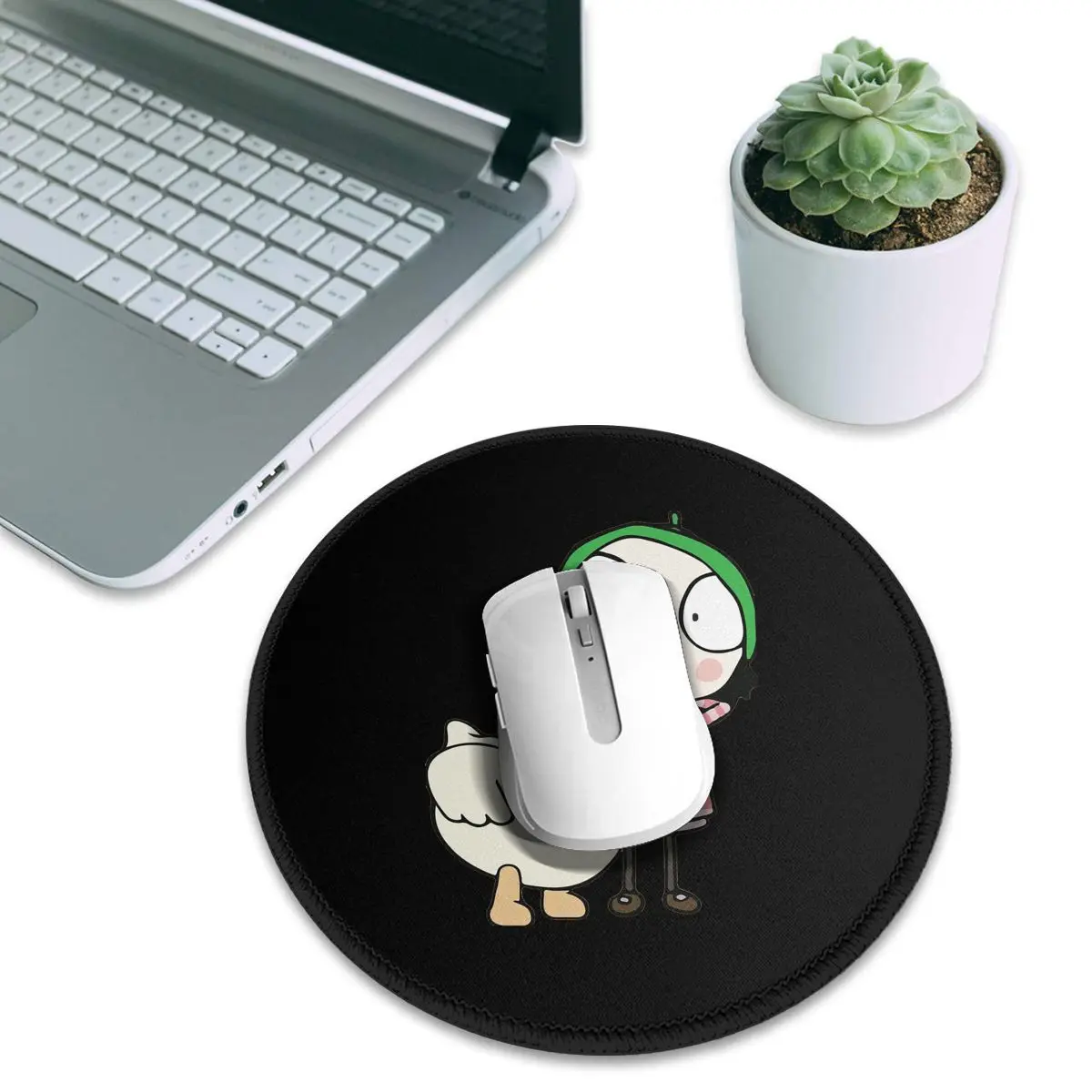 Sarah And Duck Having Fun Roun - Gaming Accessories To Have 评论和价格